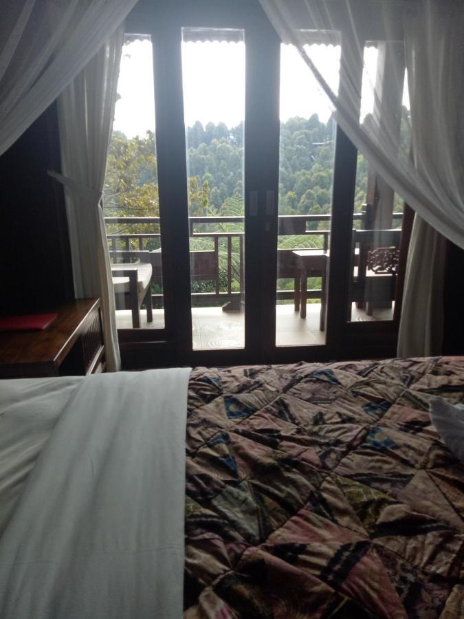 Bintang Munduk Hotel Exterior photo